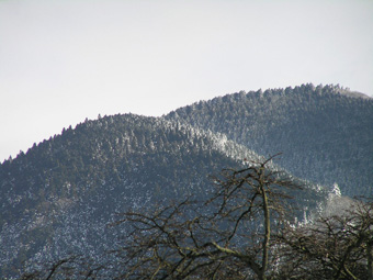 冬の山2
