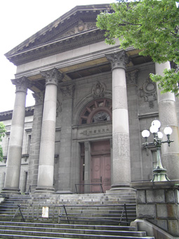 大阪府立中之島図書館1